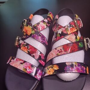 Christian SirianoWomen’s Floral Strappy Sandals in Black Size 10